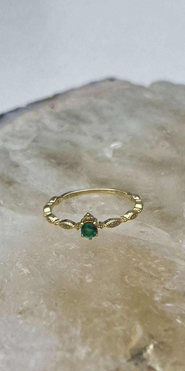 Loot Pixi Ring in Gold